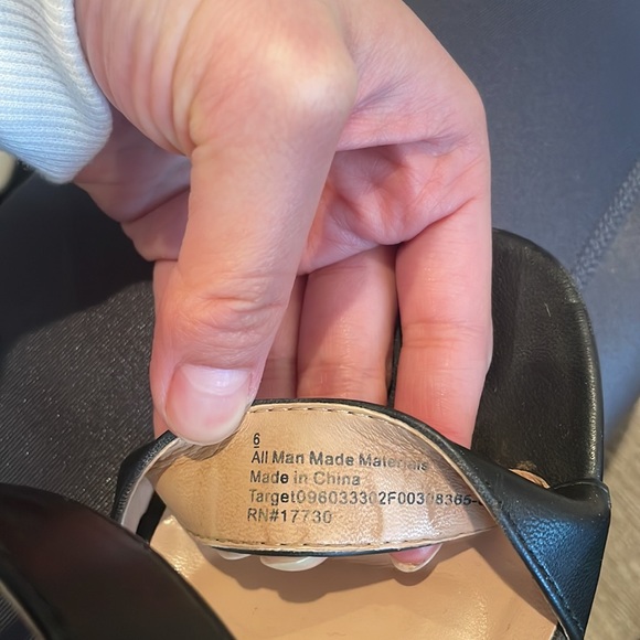 Black Leather 3-Strap a new day Heels - Picture 4 of 5